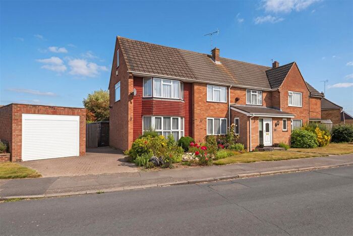 3 Bedroom Semi-Detached House For Sale In Allington Road, Paddock Wood, Tonbridge, TN12