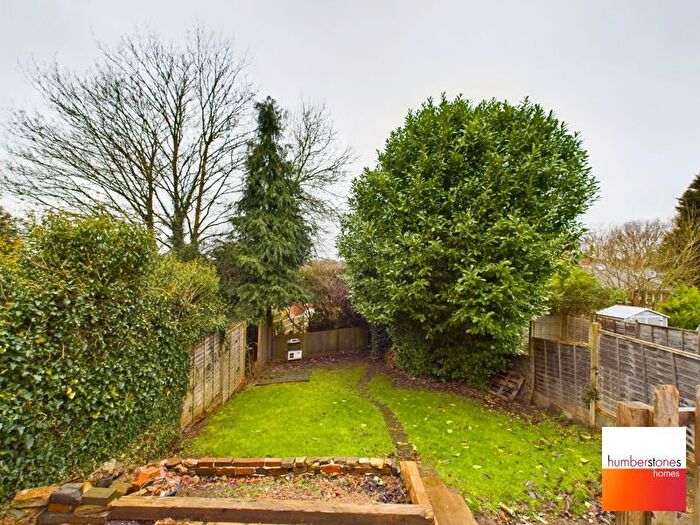 3 Bedroom Semi-Detached House For Sale In Woodhouse Road, Quinton, Birmingham, B32