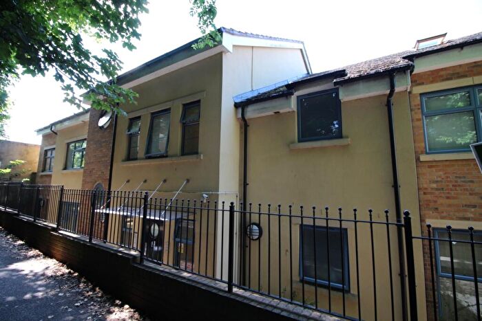 1 Bedroom Flat To Rent In Annabel Court, Dene Road, Andover, SP10