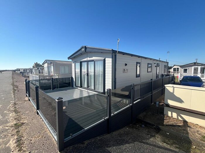2 Bedroom Caravan For Sale In Suffolk Sands, Felixstowe, IP11