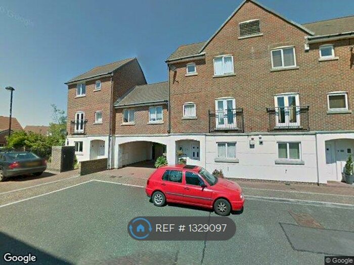 4 Bedroom Terraced House To Rent In Leeward Quay, Eastbourne, BN23