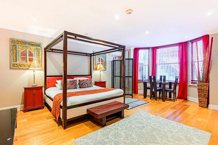 1 Bedroom Flat To Rent In Earls Court, Earls Court, London, SW5