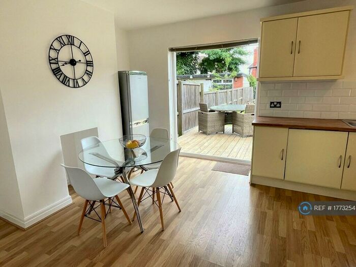 2 Bedroom Semi-Detached House To Rent In Henconner Crescent, Leeds, LS7