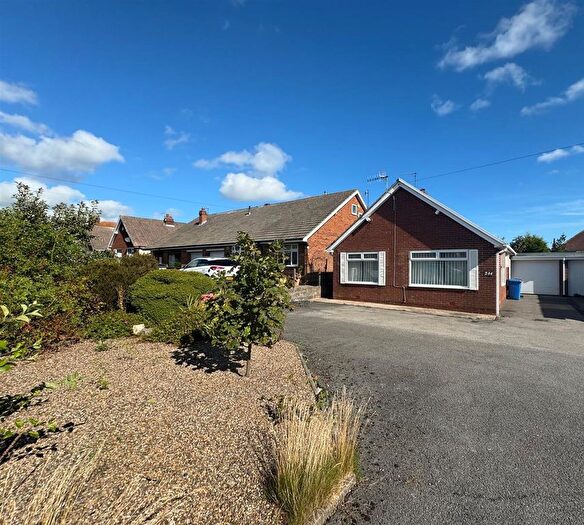 2 Bedroom Detached Bungalow To Rent In Filey Road, Scarborough, YO11