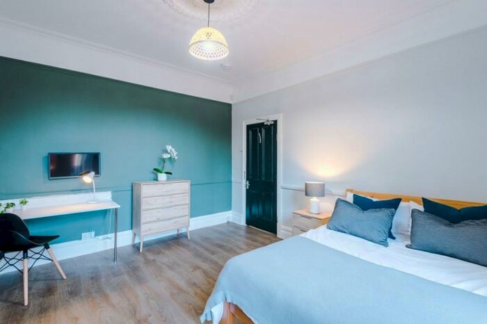 7 Bedroom Maisonette To Rent In Osborne Road, Newcastle Upon Tyne, NE2