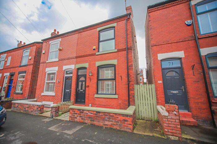 3 Bedroom Terraced House For Sale In Countess Street, Stockport, SK2