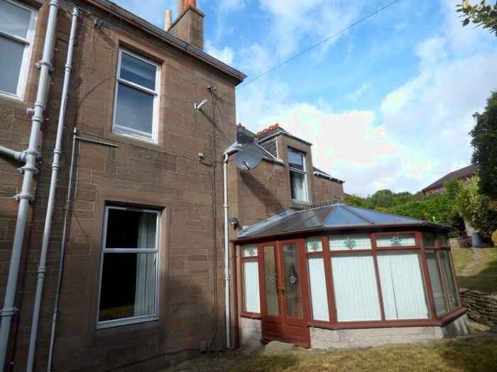 2 Bedroom Flat To Rent In 8B Bingham Terrace, Dundee DD4