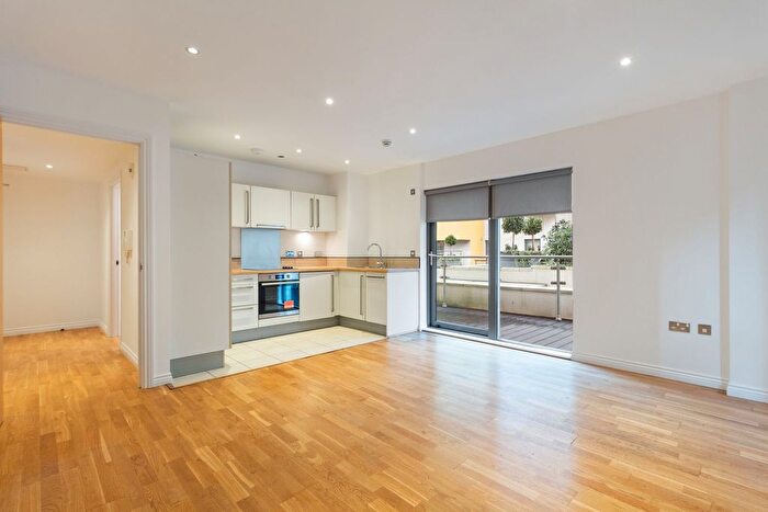 2 Bedroom Flat To Rent In Lock House, Oval Road, London, NW1