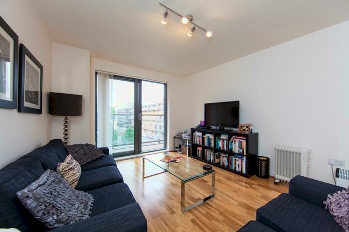 3 Bedroom Apartment To Rent In Chi Building, The Hawksmoors, Wapping, E1