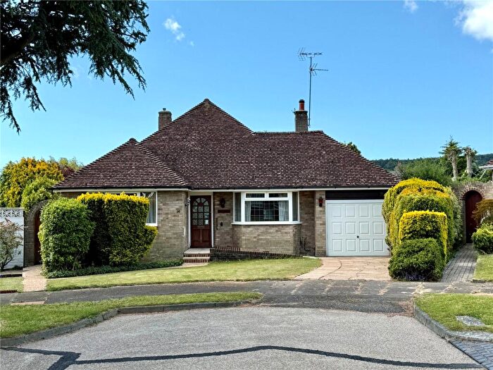 3 Bedroom Bungalow For Sale In Chatfield Crescent, Eastbourne, East Sussex, BN22