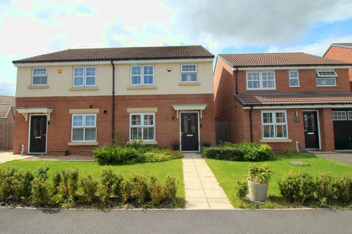 3 Bedroom Semi-Detached House To Rent In Holmes Drive, Hebburn, Tyne And Wear, NE31
