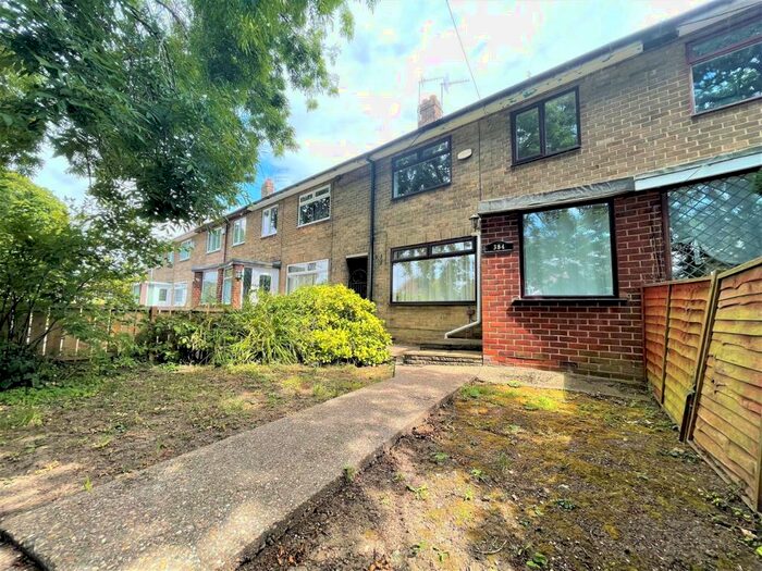 3 Bedroom Terraced House To Rent In Ings Road, Hull, HU8