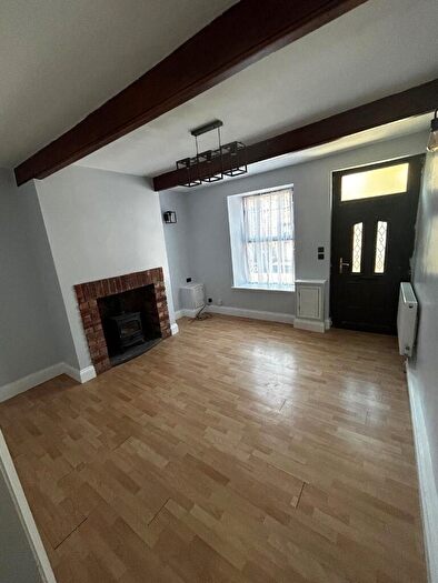 2 Bedroom Terraced House To Rent In Queen Street, Glossop, Derbyshire, SK13