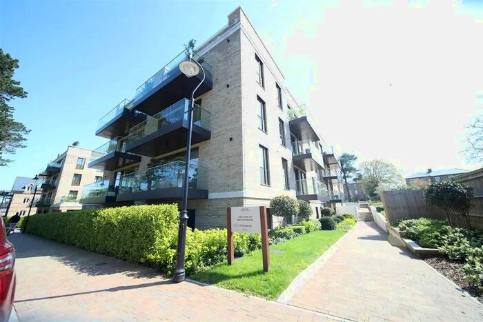 2 Bedroom Flat To Rent In Daffodil Crescent, Barnet, EN4