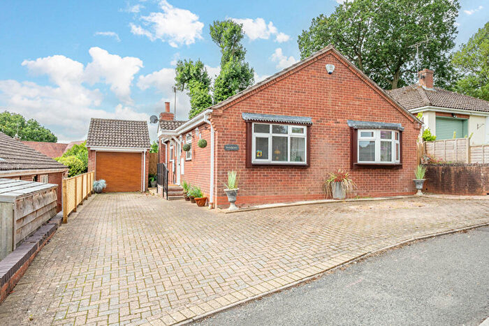 3 Bedroom Detached Bungalow For Sale In Stonehill Drive, Bromyard, HR7