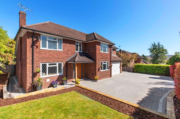 5 Bedroom Detached House For Sale In Spinfield Lane West, Marlow, SL7