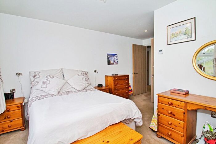 2 Bedroom Flat For Sale In Canon Woods Close, Sherborne, Dorset, DT9
