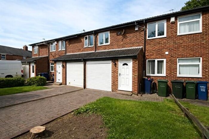 3 Bedroom Semi Detached House To Rent In Berkshire Close, Westerhope, NE5