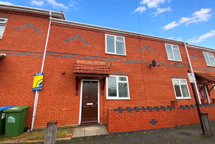 1 Bedroom Flat To Rent In Radcliffe Road, SO14
