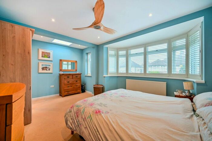 4 Bedroom Bungalow To Rent In Twickenham, Twickenham, TW1