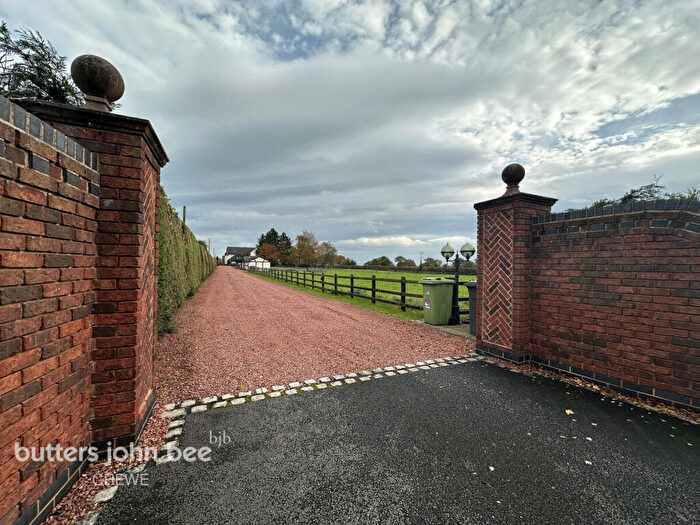 2 Bedroom Country House To Rent In Ravensmoor, Nantwich, Cheshire, CW5