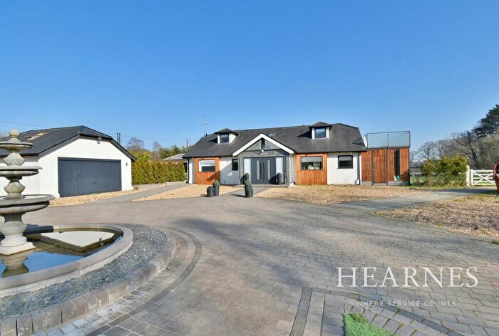 4 Bedroom Detached House For Sale In Barrack Road, West Parley, Dorset, BH22