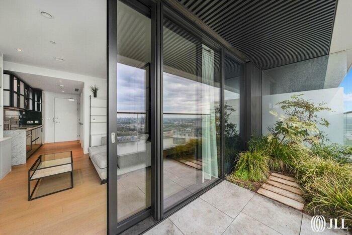 Apartment For Sale In Wards Place Canary Wharf, E14