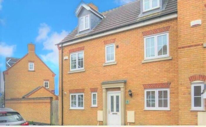 5 Bedroom Property To Rent In Laughton Drive, Stamford, PE9