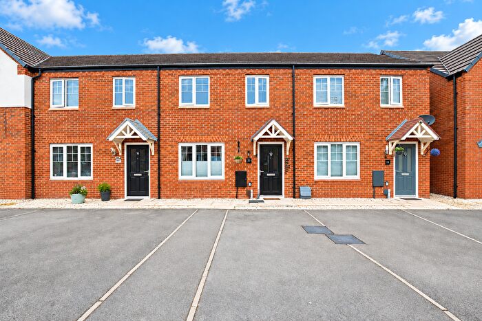 3 Bedroom Terraced House For Sale In Chetwynd Drive, Grendon, CV9