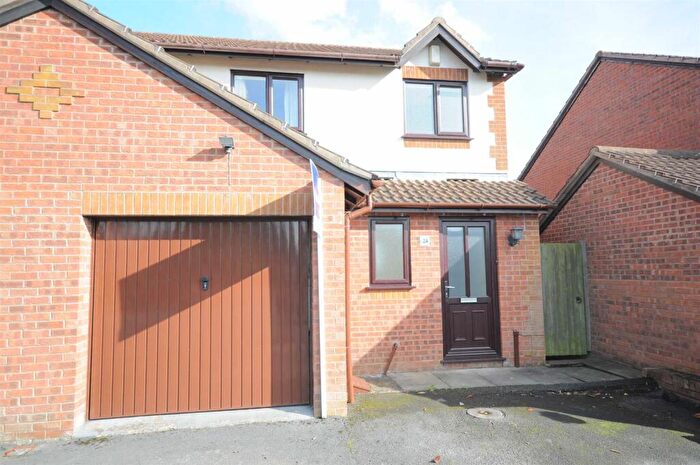 3 Bedroom Semi-Detached House To Rent In Kingsland Close, Stone, ST15