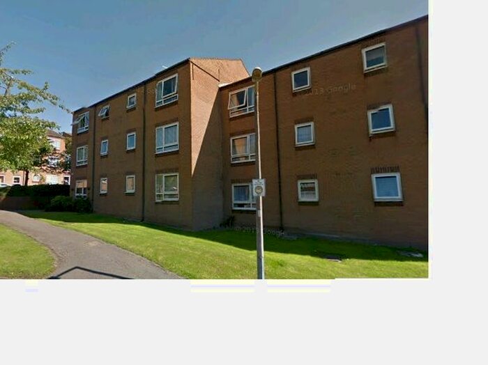 2 Bedroom Flat To Rent In Birch Park Court, Rotherham, S61