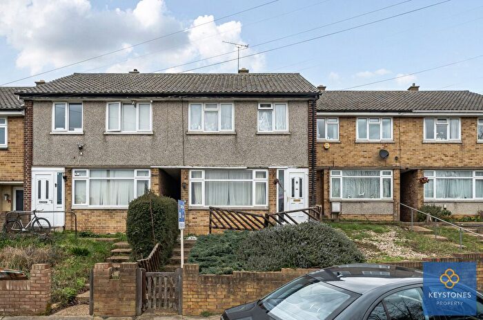 3 Bedroom Terraced House For Sale In Highfield Road, Collier Row, RM5