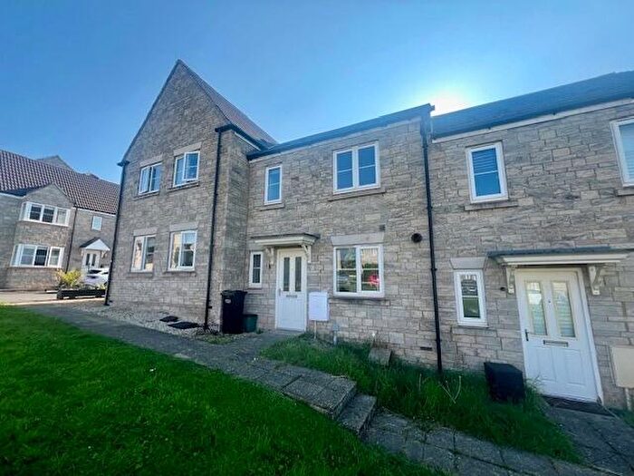 3 Bedroom Terraced House To Rent In Burnett Close, Paulton, BS39