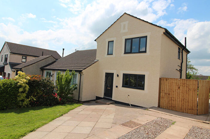 3 Bedroom Semi-Detached House To Rent In Maes Offa, Trelawynd, Rhyl, Flintshire, LL18