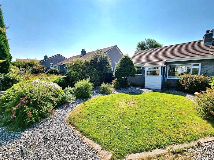 3 Bedroom Semi-detached Bungalow For Sale In Tor View, Tregadillett, PL15
