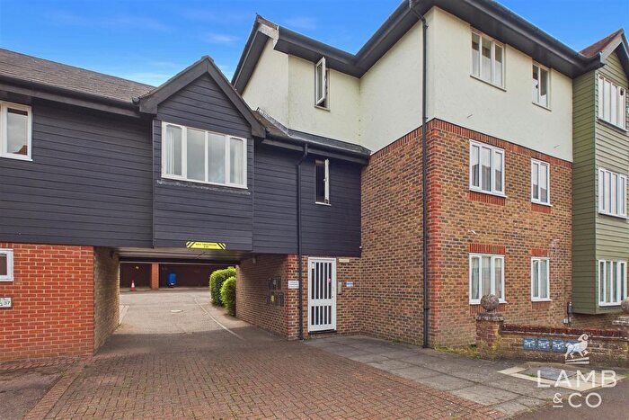 1 Bedroom Flat To Rent In Nicholsons Grove, Colchester, CO1