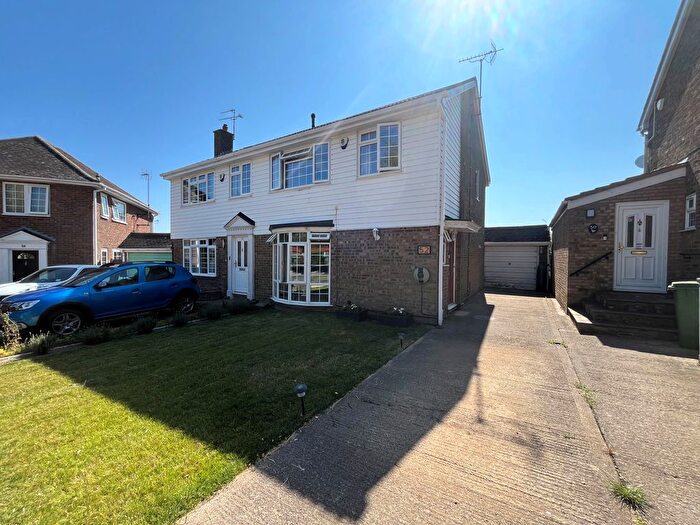 3 Bedroom Semi-Detached House For Sale In Goose Acre, Cheddington, Leighton Buzzard, LU7