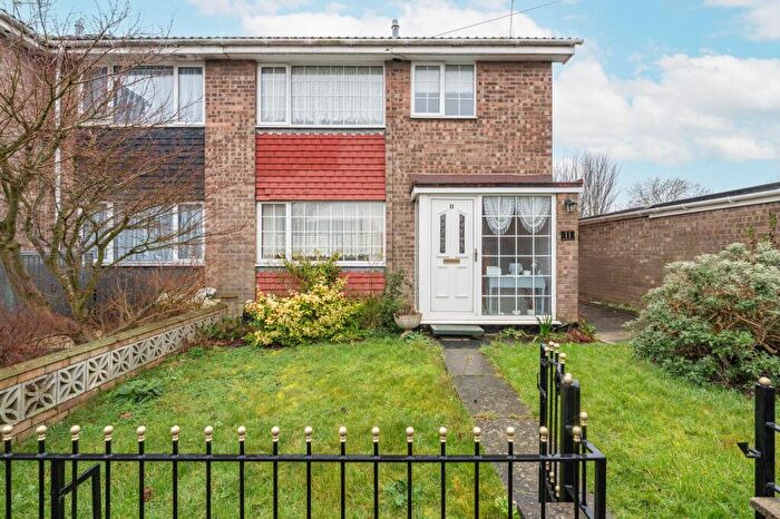 3 Bedroom Semi-Detached House For Sale In Kalmia Green, Gorleston, NR31