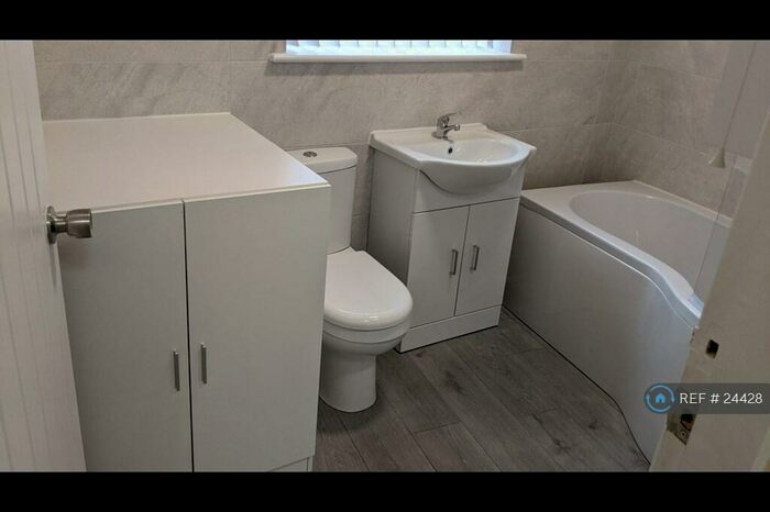 1 Bedroom Flat To Rent In Leyland Road, Lostock Hall, Preston, PR5