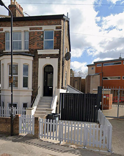 2 Bedroom Apartment To Rent In South Birkbeck Road, London, E11