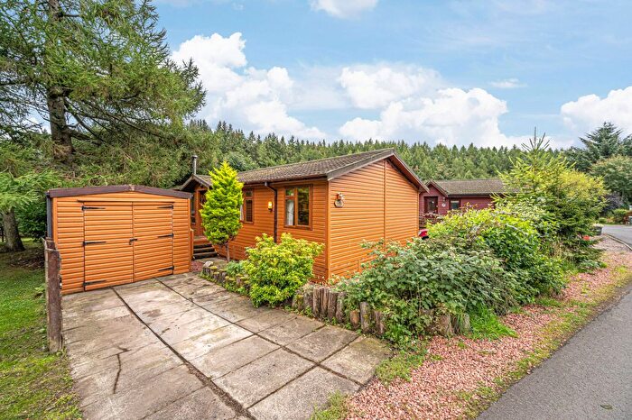 3 Bedroom Property For Sale In Larch Lodge, Glendevon Park, Glendevon, FK14