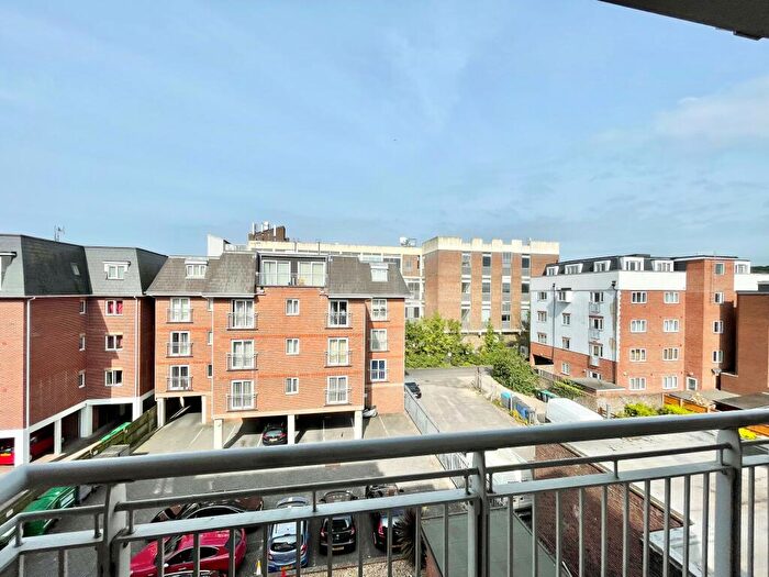 1 Bedroom Apartment To Rent In Bosun Court, High Street, Cosham, PO6