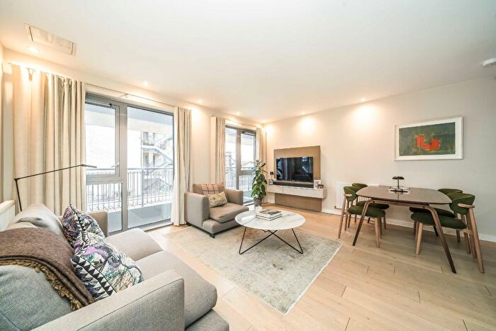 2 Bedroom Flat For Sale In Chatfield Road, Wandsworth, SW11