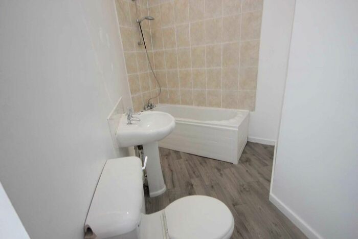 2 Bedroom Terraced House To Rent In Staley Road, Mossley, OL5