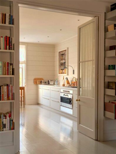 3 Bedroom Flat To Rent In Holland Park, Holland Park, W11