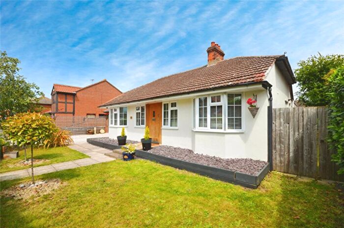 3 Bedroom Bungalow For Sale In Oakwood Avenue, West Mersea, Colchester, Essex, CO5