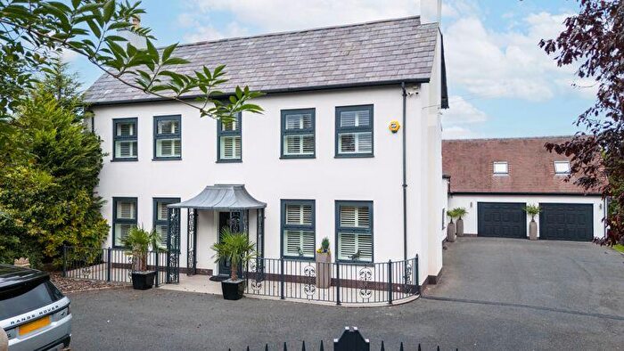 6 Bedroom Detached House For Sale In Bulls Lane, Wishaw, Sutton Coldfield, B76