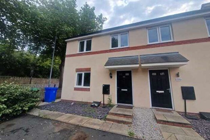 3 Bedroom Semi-Detached House To Rent In Mandalay Road, Mansfield, NG19