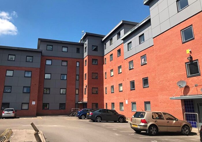 2 Bedroom Apartment To Rent In The Linen Quarter, Manchester, M15