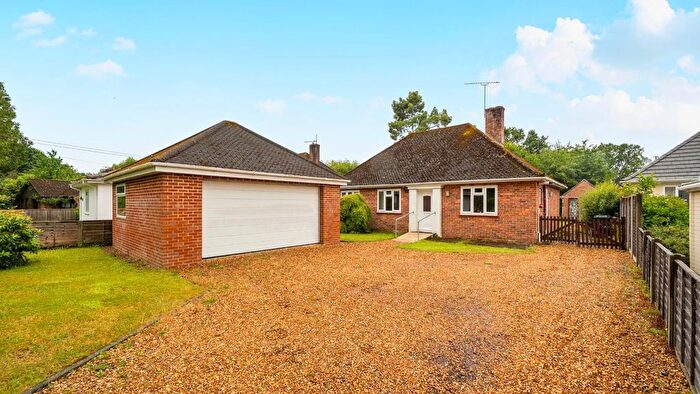 3 Bedroom Detached House For Sale In Manor Road, Verwood, BH31